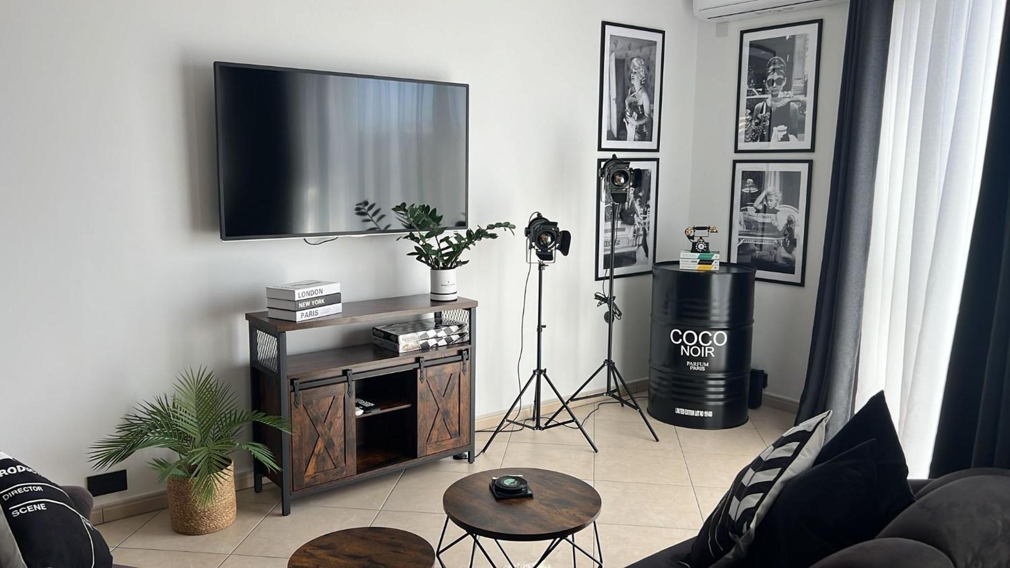 Trendy Seaside Escape 2 Bedroom Penthouse 마르사스칼라 외부 사진